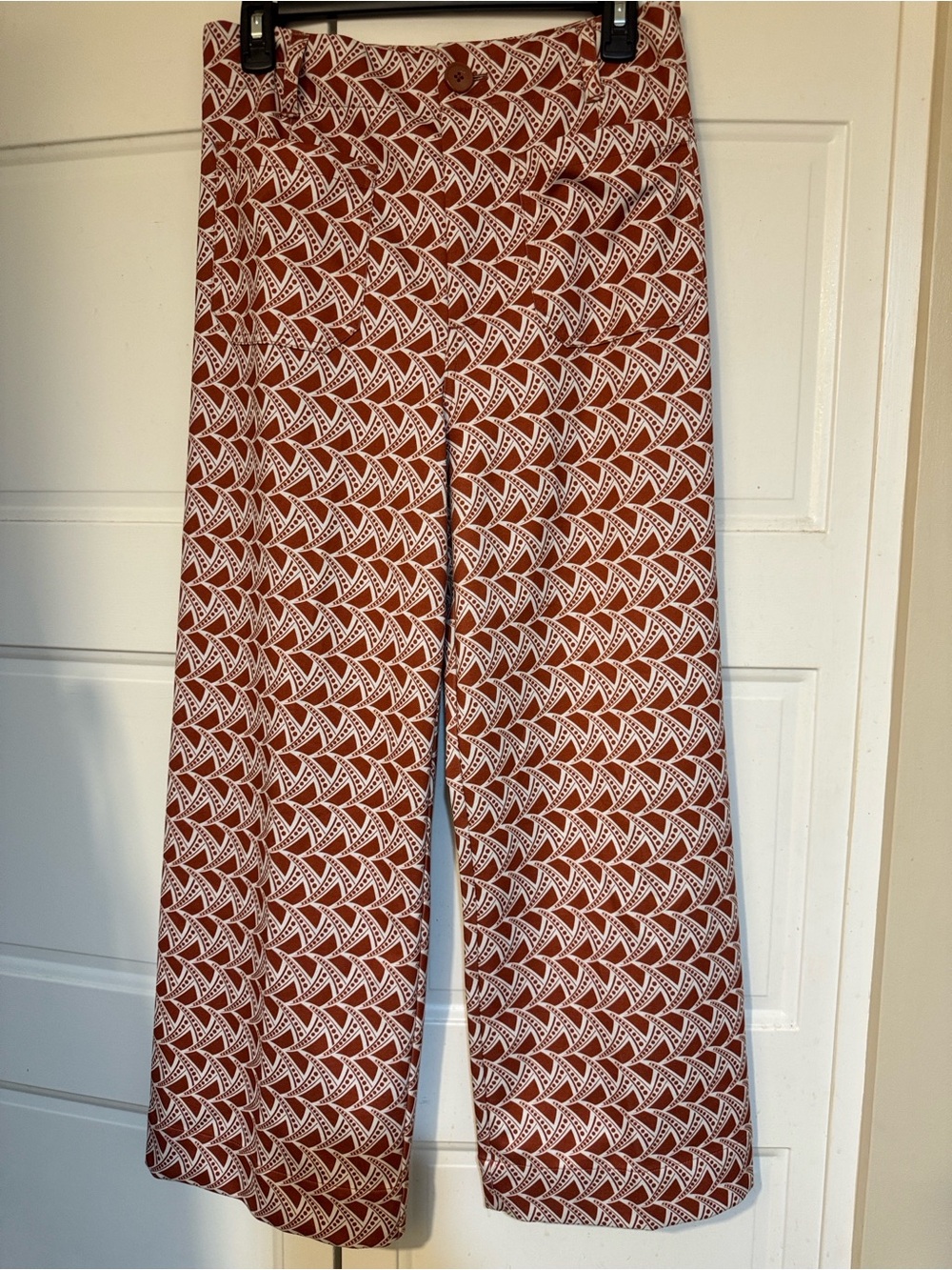 Jones & Co. Wide-Leg Printed Pants in Rust and White